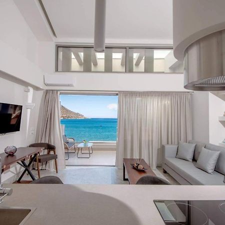 Nama Sea Side Suites Pláka Exteriör bild