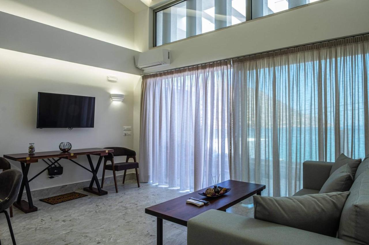 Nama Sea Side Suites Pláka Exteriör bild